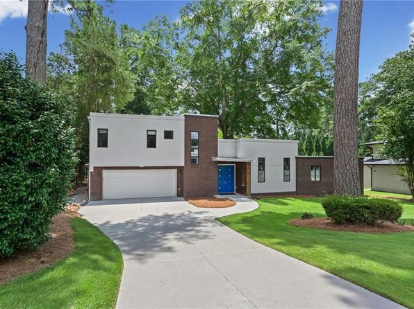 2223 Meadowvale Dr, Atlanta, GA