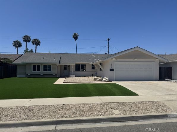 975 Junipero Dr, Costa Mesa, CA