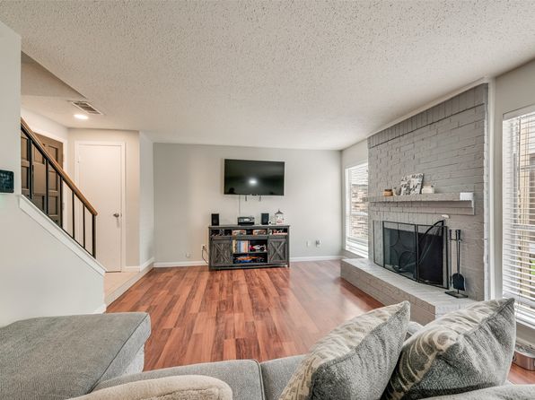 2643 Via Ventura Cir, Carrollton, TX