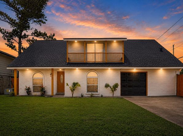 10802 Sagetrail Dr, Houston, TX
