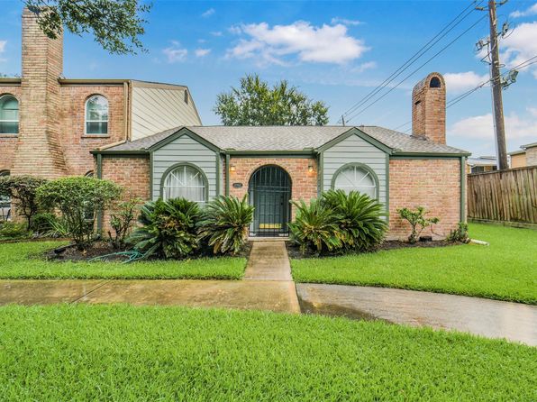 11907 Southlake Dr, Houston, TX