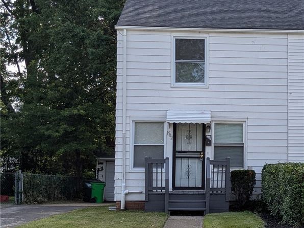 1542 E 256th St, Euclid, OH