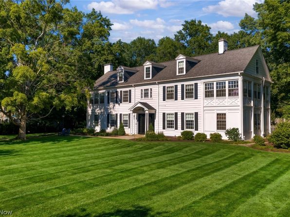 2873 Glengary Rd, Shaker Heights, OH
