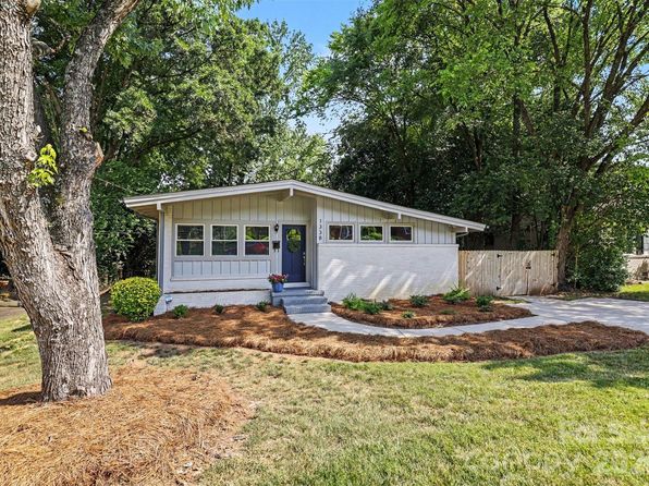 1338 Edgewater Dr, Charlotte, NC