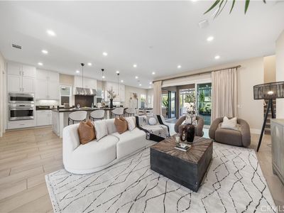 72 Ray, Irvine, CA 92618 photo 4