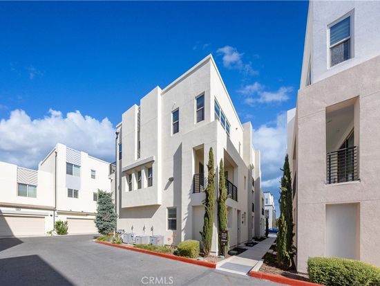 222 Harringay, Irvine, CA 92618 photo 2
