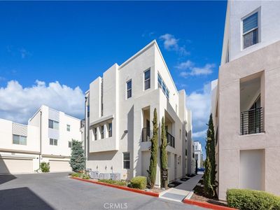 222 Harringay, Irvine, CA 92618 photo 3