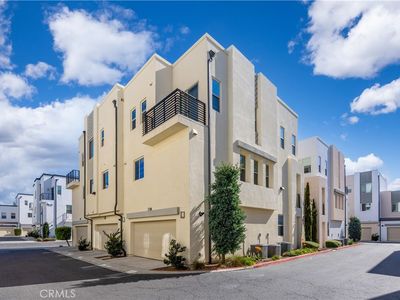 222 Harringay, Irvine, CA 92618 photo 4